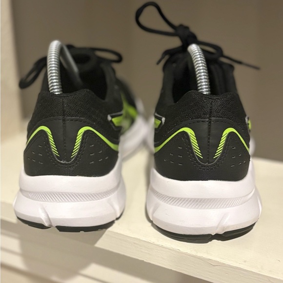 Asics Jolt 3 Black Green Running Shoes Sneakers 1014A203 Mens Sz 7 - Picture 8 of 8